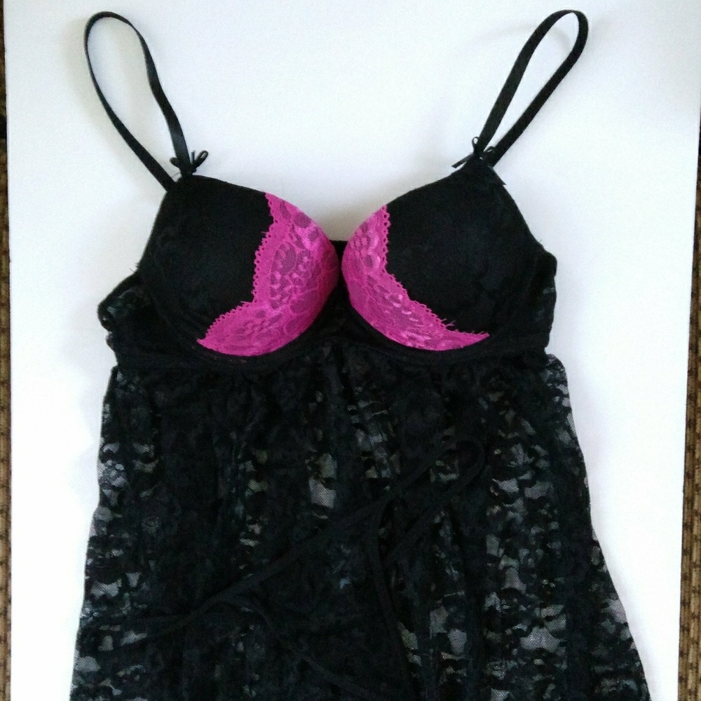 NWOT Carrie Amber Black and Pink Nylon/Spandex Babydoll